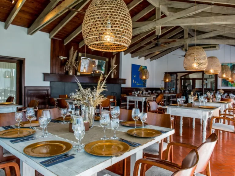 BLOQUE 2 - Eventos en Milveitiuno - Restaurante en Córdoba Golf Club - Interior 2
